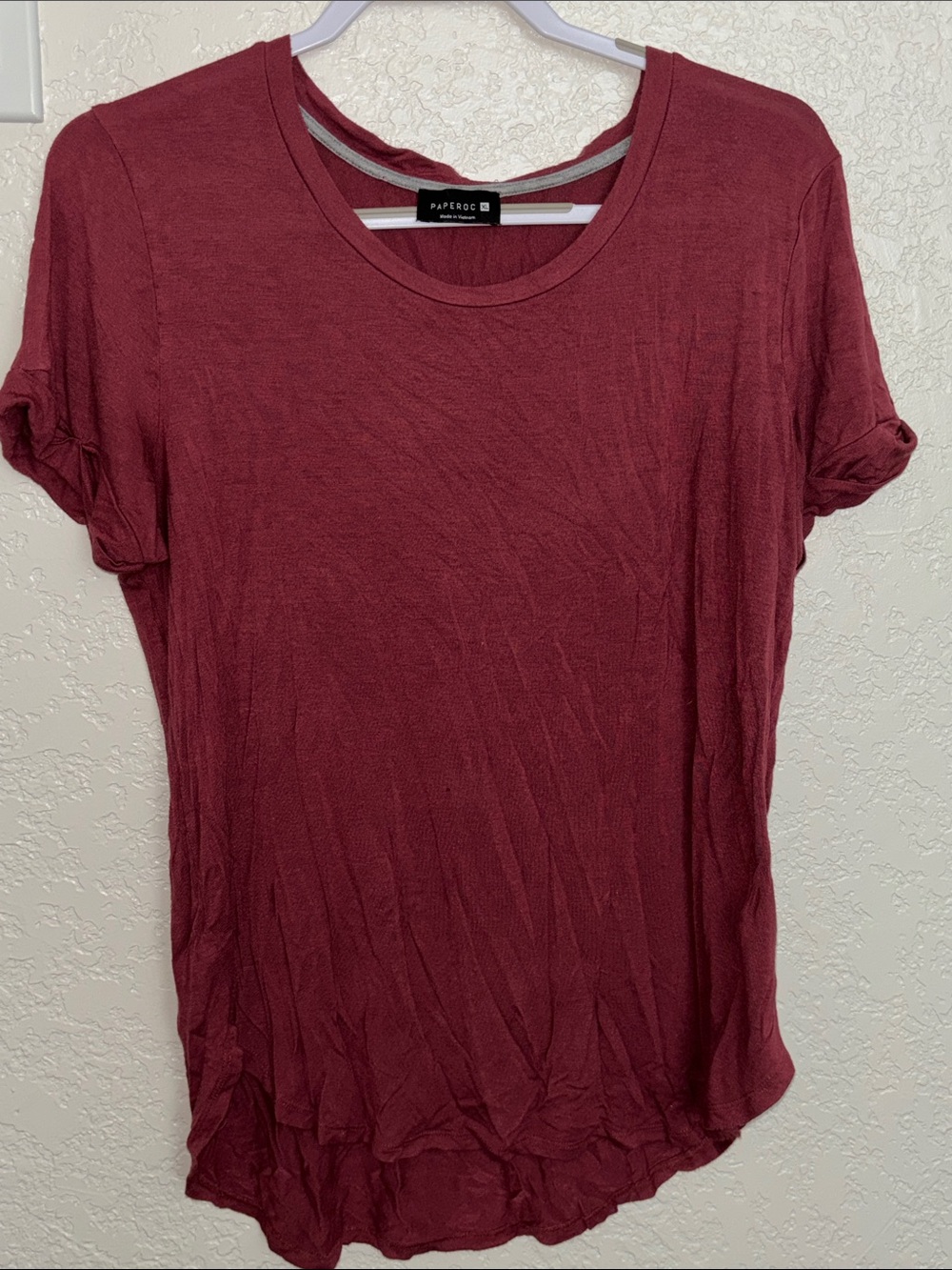 Paperoc Women's Short Sleeve Crew Tee in Burgundy